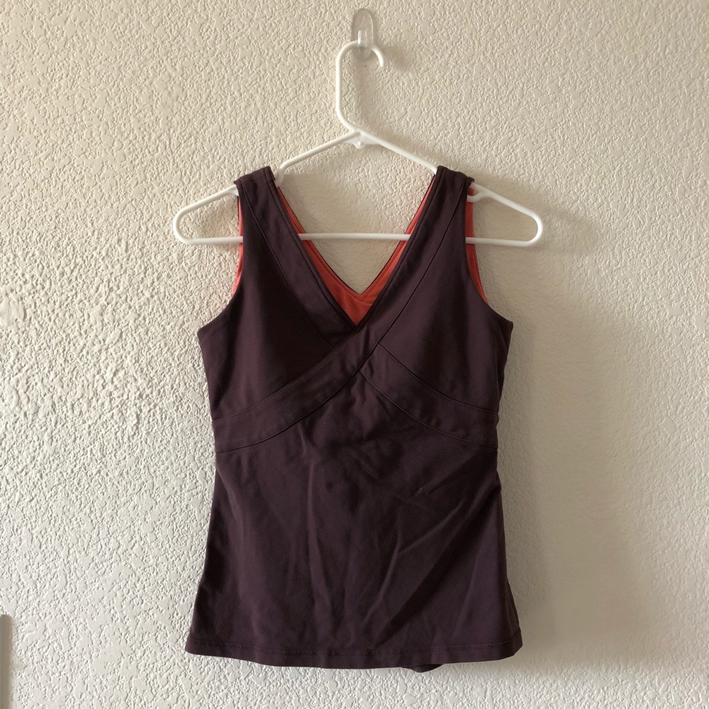 Lululemon workout tank top.